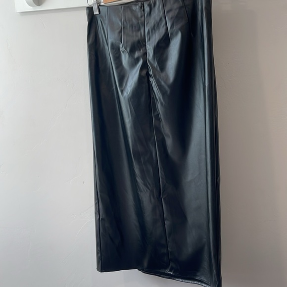 Cider, edgy style skirt - Picture 4 of 8